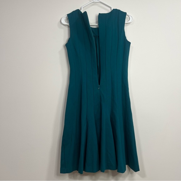 Wedding Night Teal Sleeveless Dress Fit & Flare size 4P Pleating Skirt Stretch - Picture 7 of 9